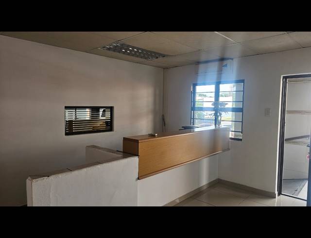 2,050M² OFFICE TO LET IN EMPANGENI CENTRAL